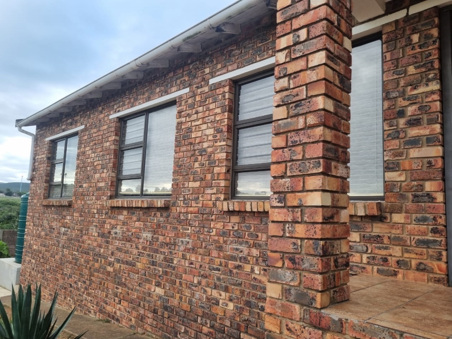 3 Bedroom Property for Sale in Strelitzia Park Eastern Cape